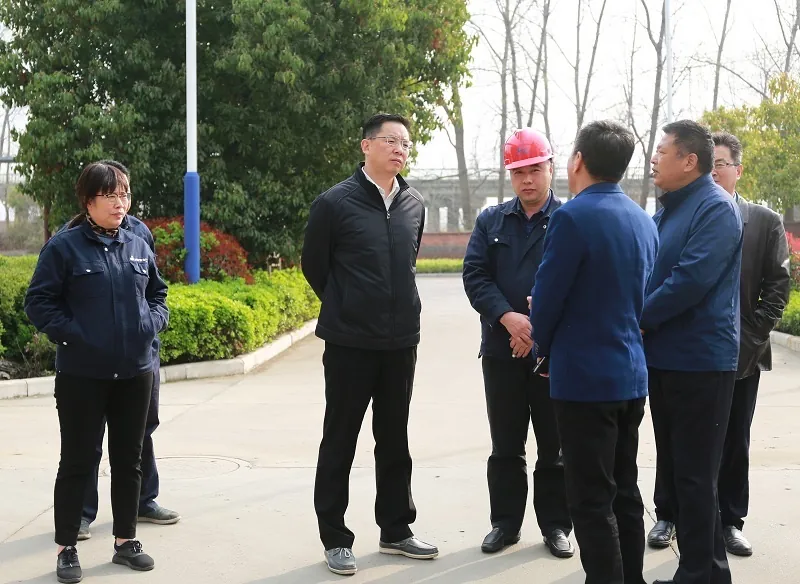 Deng Jigan, Secretary of the Municipal Party Committee, went deep into our company to inspect and guide work on safe production.